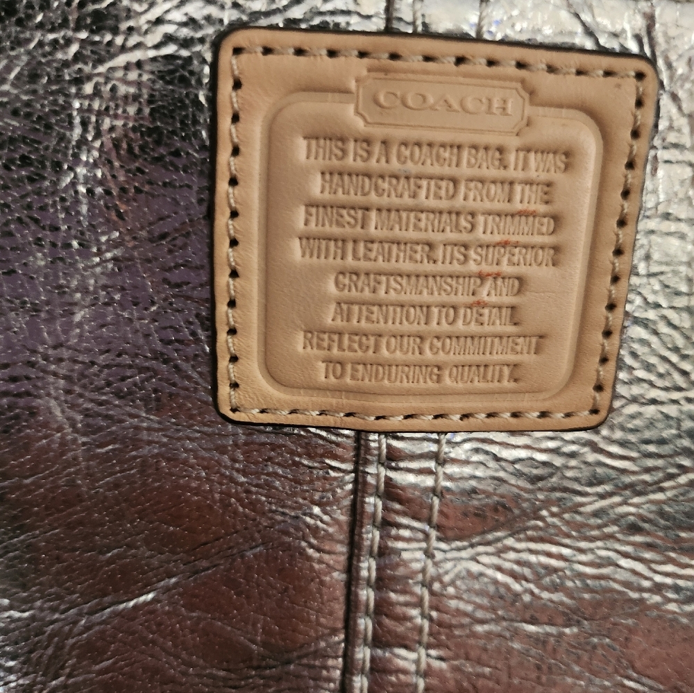 Coach metallic silver leather wristlet clutch bag - Picture 3 of 5